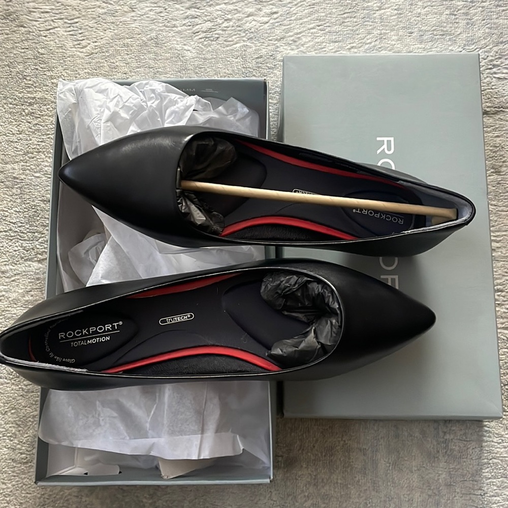 Rockport Total Motion Adelyn Ballet Flat 10W Black - Pointy Flats, Office Shoes